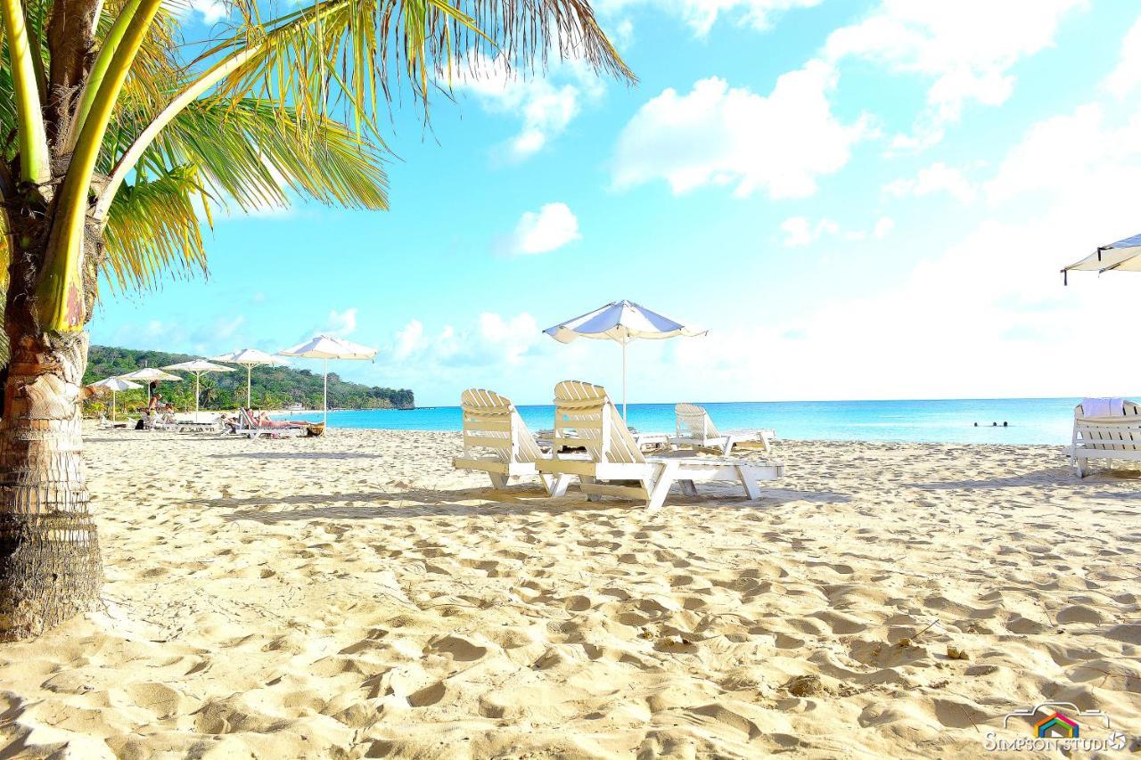 Arenas Beach Hotel Corn Islands Exterior photo