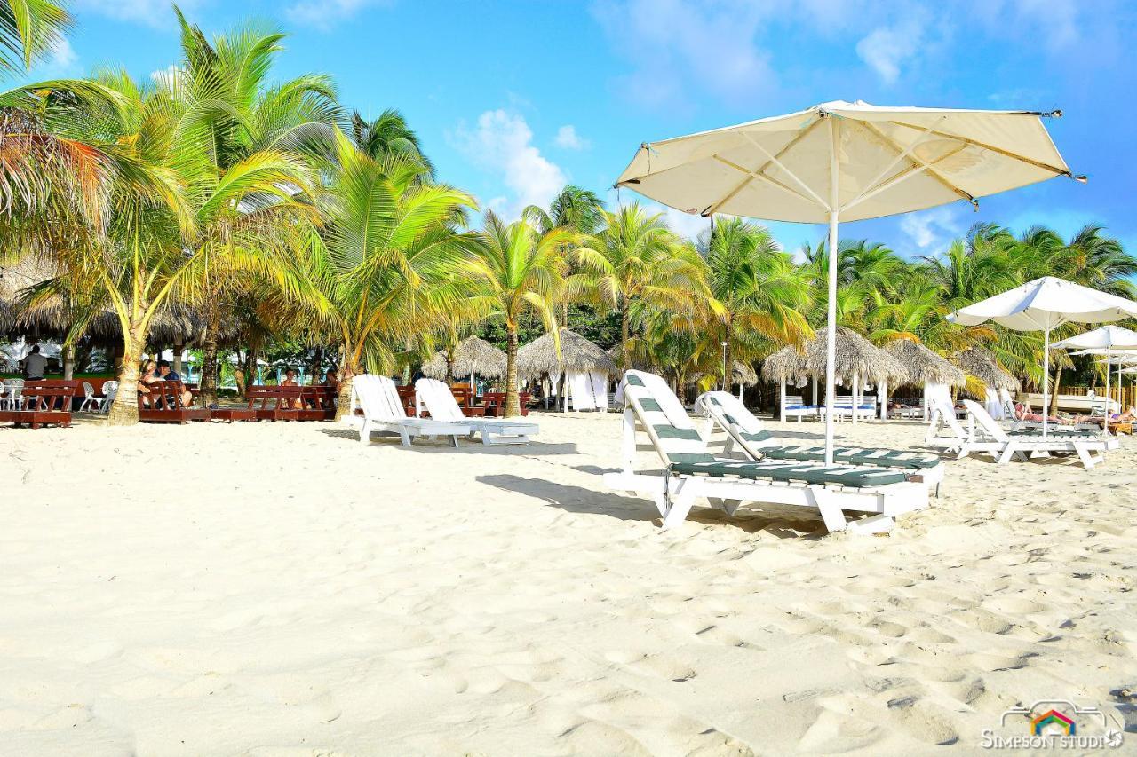 Arenas Beach Hotel Corn Islands Exterior photo